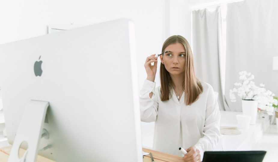 20-Item Work Wardrobe That Makes Mornings Easier
