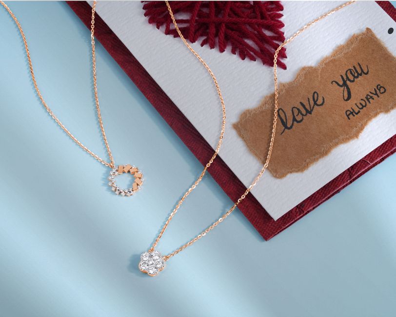 Statement Necklaces For Simple Outfits: 5 Statement Necklaces That Transform a Plain Outfit