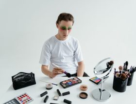 Supreme Vs Palace: Supreme vs. Palace: The Smarter Streetwear Buy in 2026