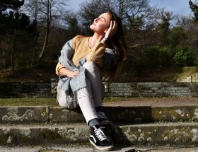 Veja Vs Autry: Veja vs. Autry: Which White Sneaker Is Worth It in 2026?
